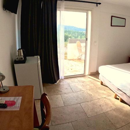 Azur Hotel Le Lavandou Eksteriør billede