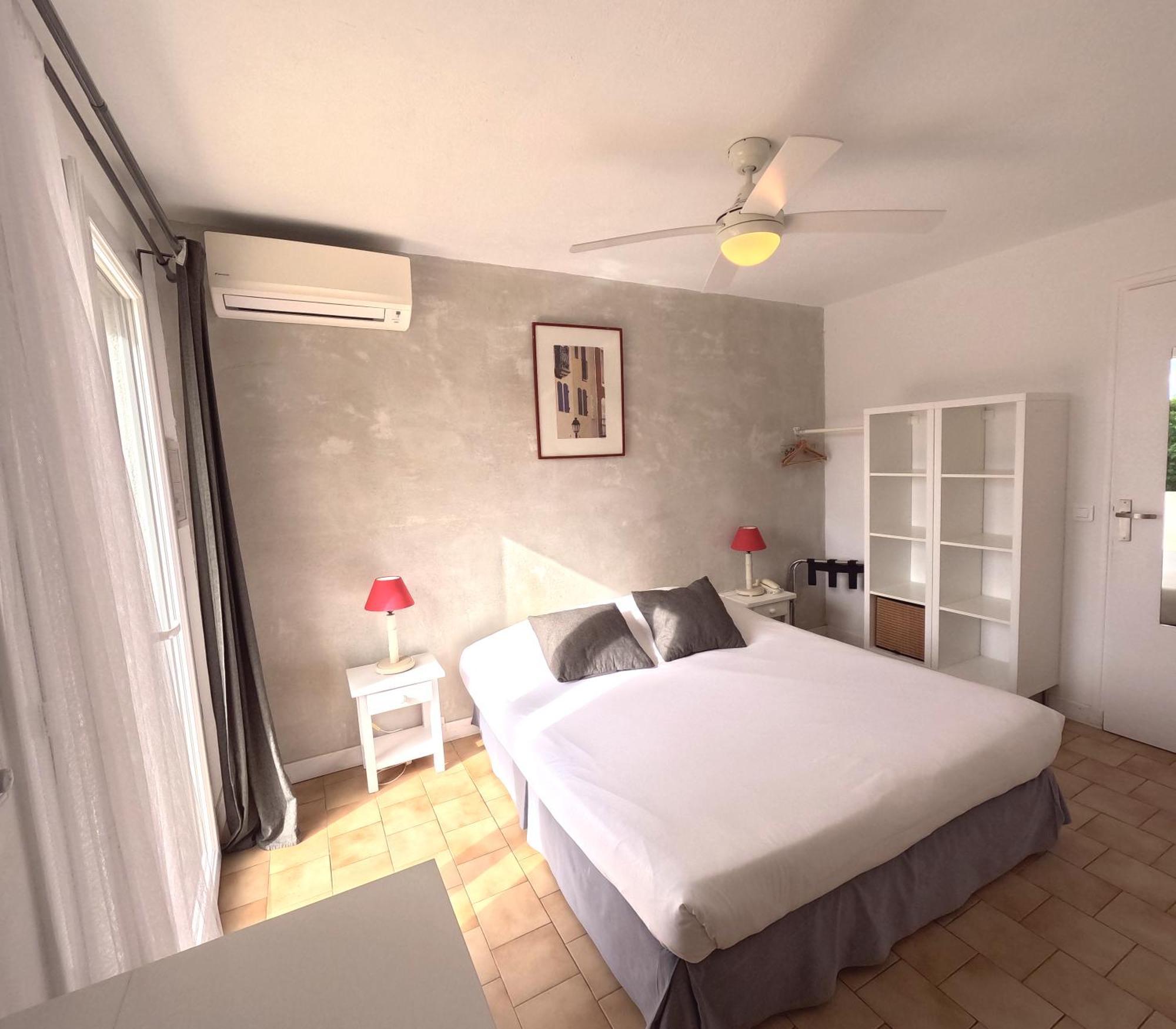 Azur Hotel Le Lavandou Eksteriør billede