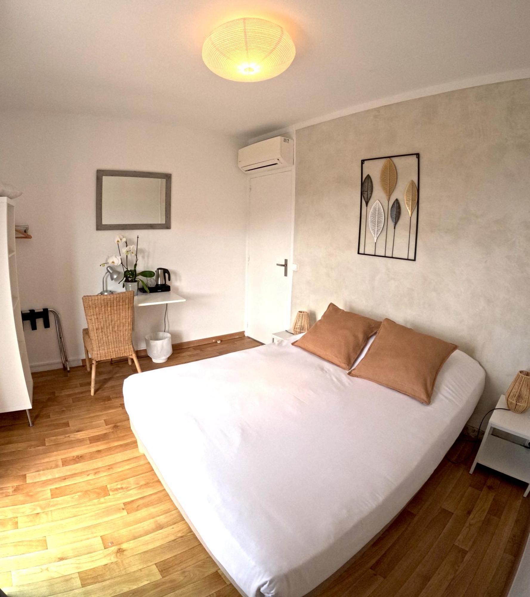 Azur Hotel Le Lavandou Eksteriør billede