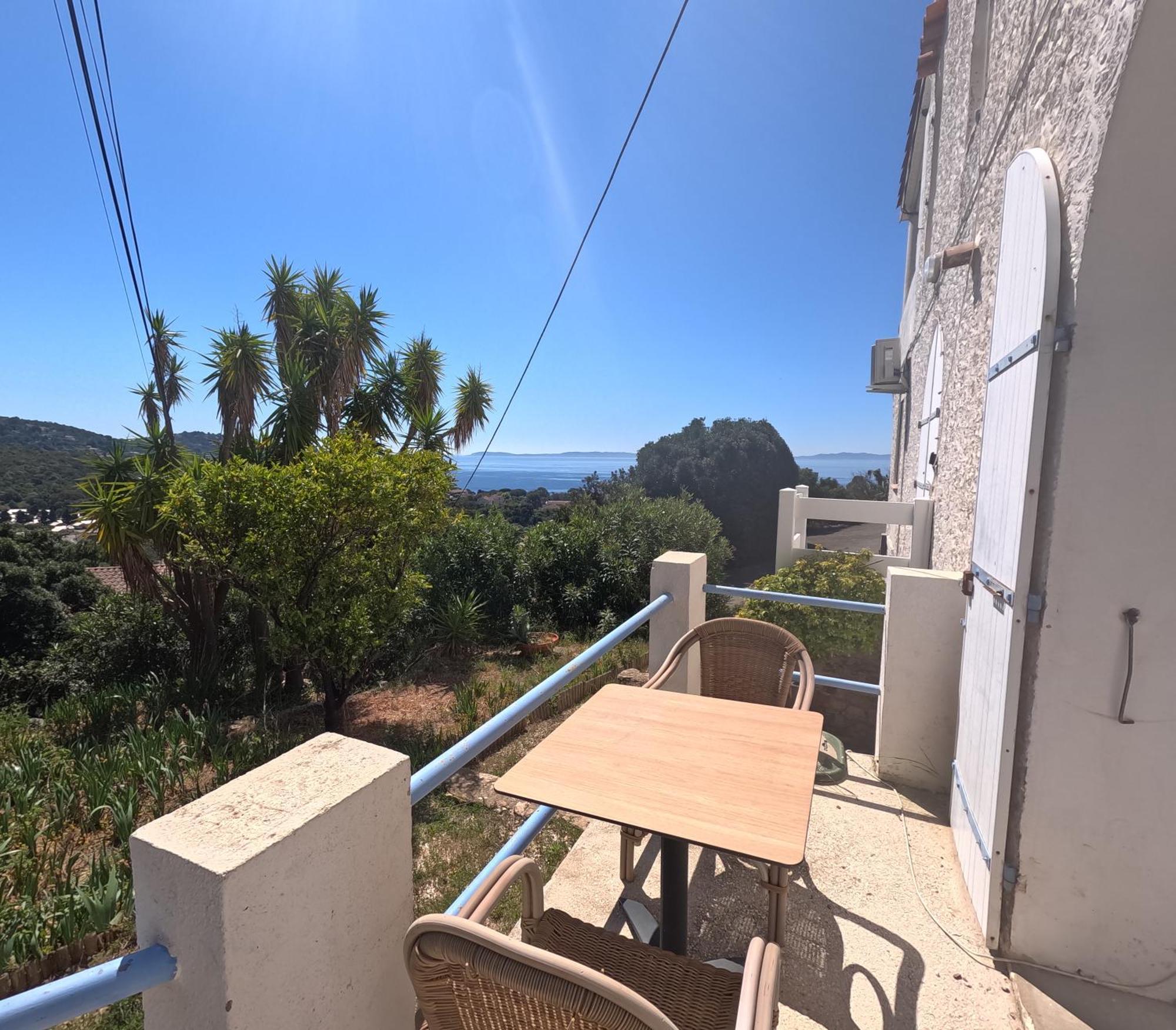 Azur Hotel Le Lavandou Eksteriør billede