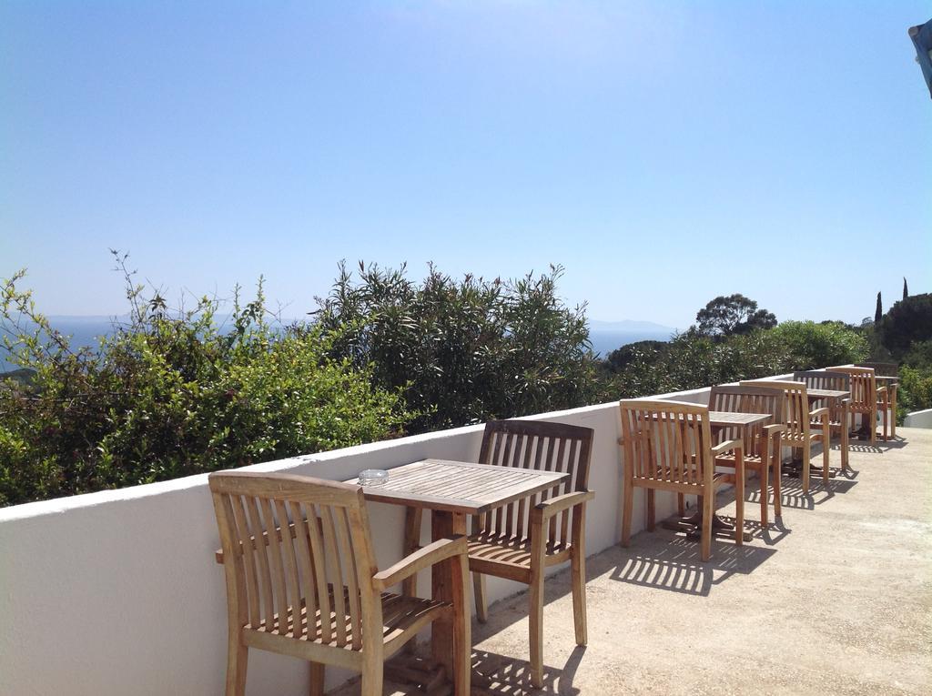 Azur Hotel Le Lavandou Eksteriør billede