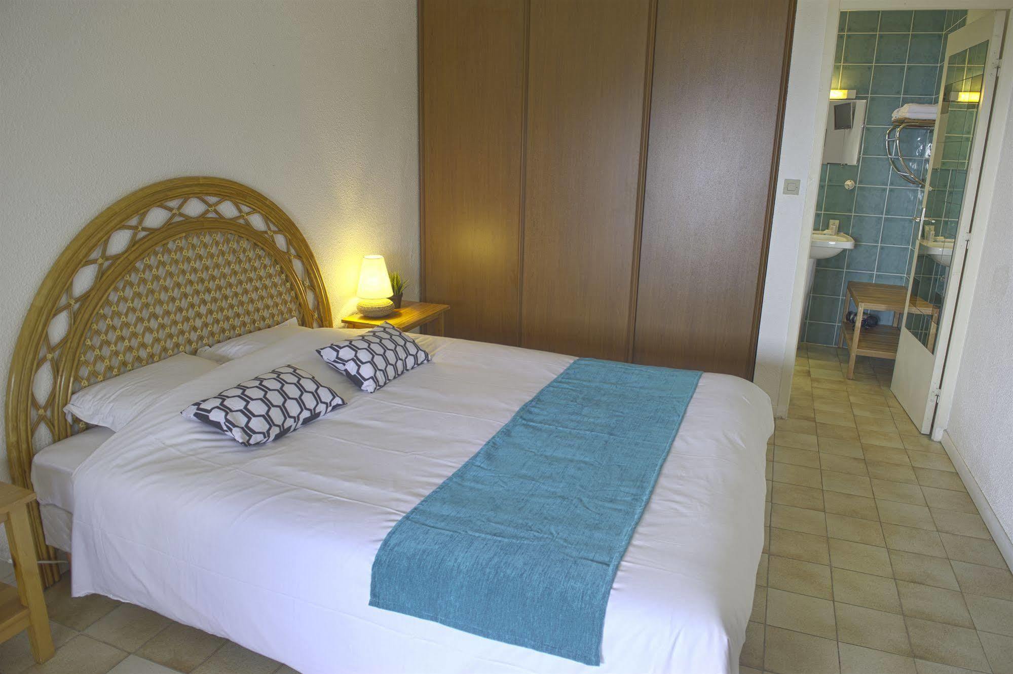 Azur Hotel Le Lavandou Eksteriør billede